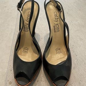 Cathy Jean, size 5 sandals